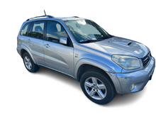 Load image into Gallery viewer, &gt;RICAMBI TOYOTA RAV 4 2.0 D 85KW 2004 1CD FTV
